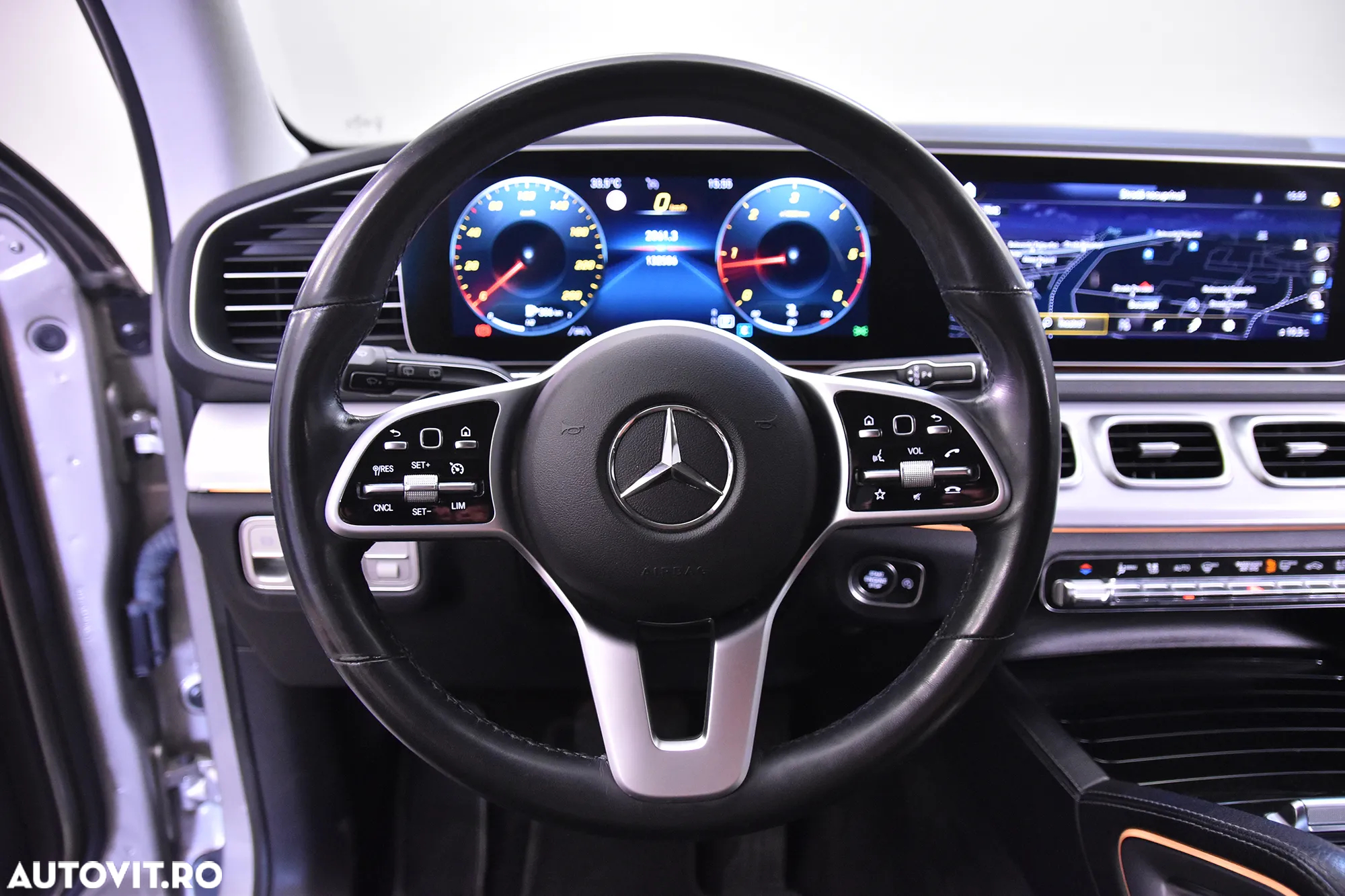 Mercedes-Benz GLE 300 d 4MATIC - 17