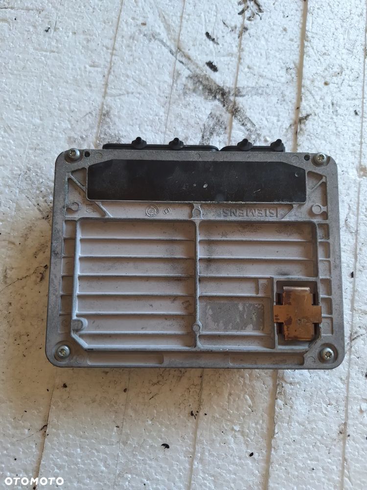 AUDI A3 8L 1.6 komputer sterownik 06A906019AM   (1/4)   (82/3) - 7