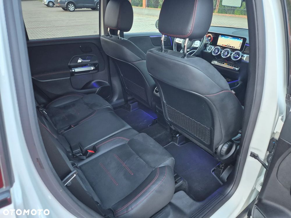 Mercedes-Benz GLB 200 AMG Line 7G-DCT - 19