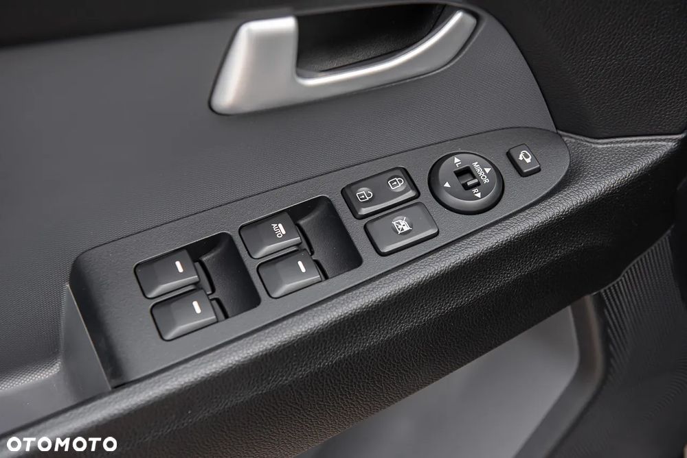 Kia Sportage - 16