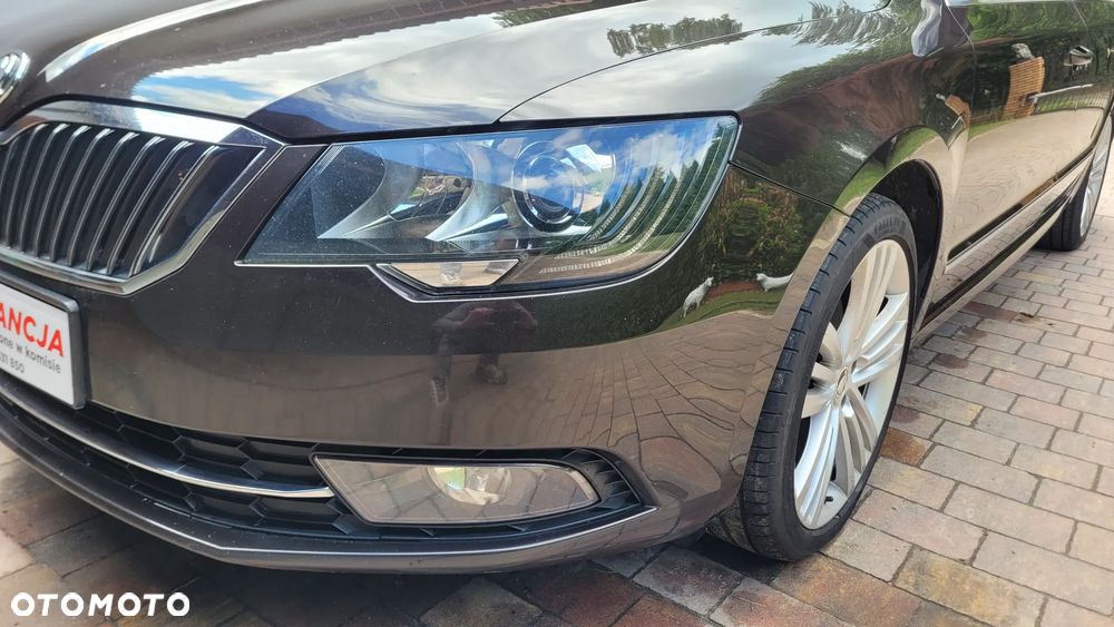 Skoda Superb 2.0 TDI Green tec DSG Elegance - 9