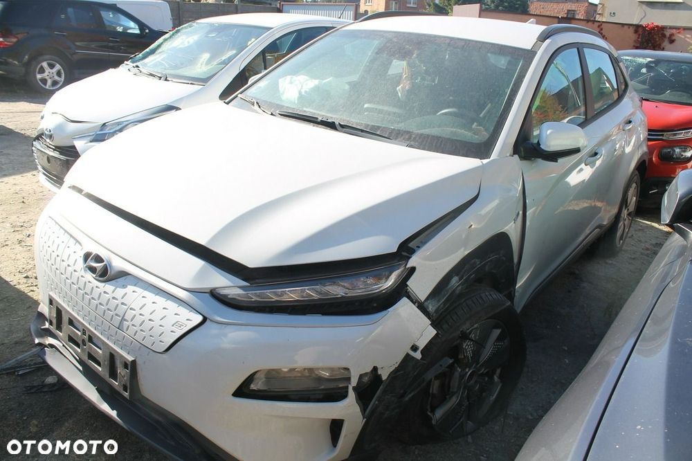 Hyundai Kona - 4