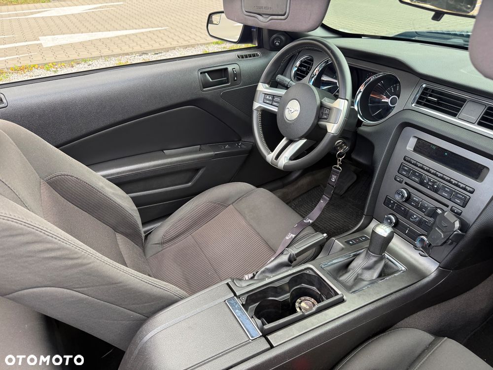 Ford Mustang 5.0 V8 GT - 5
