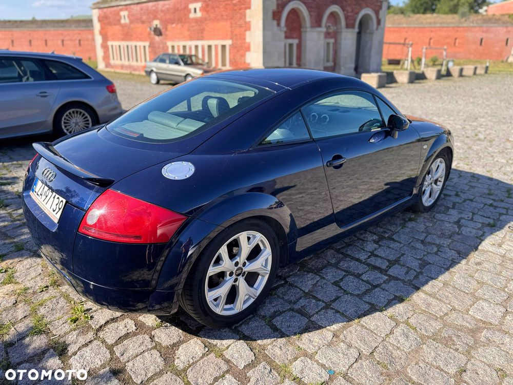 Audi TT Coupé - 4