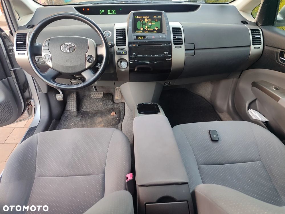 Toyota Prius - 23