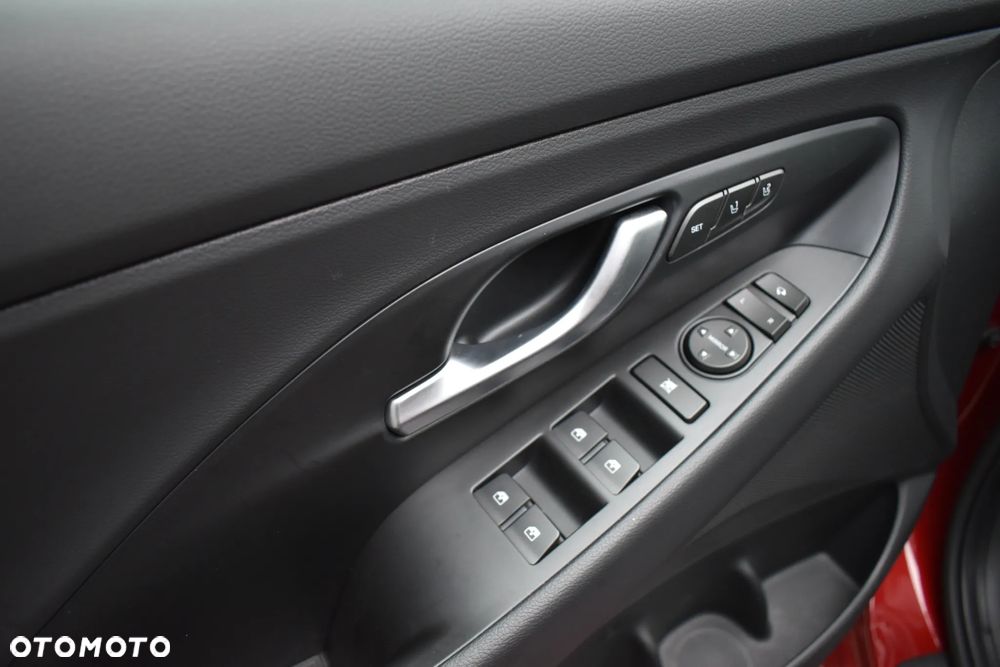 Hyundai i30 - 16