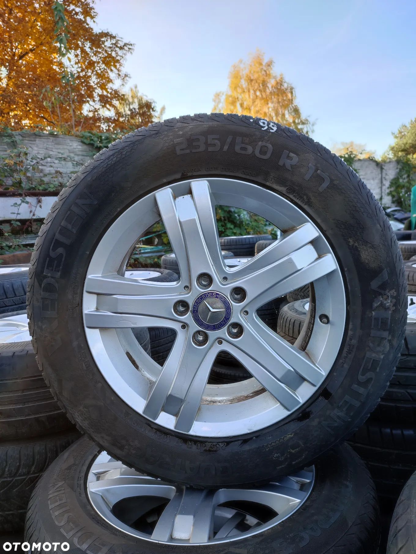 Koła kompletne zimowe Mercedes A204 17 cali 235/60 R17 - 1