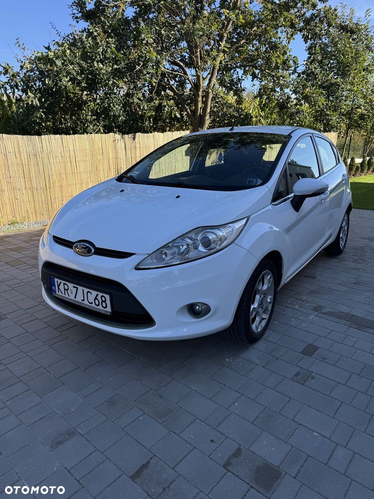 Ford Fiesta - 2