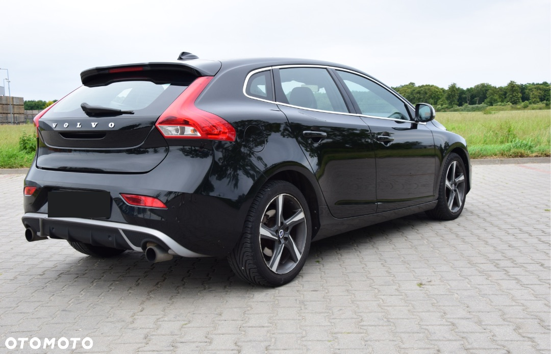 Volvo V40 D3 Drive-E R-Design Kinetic - 13