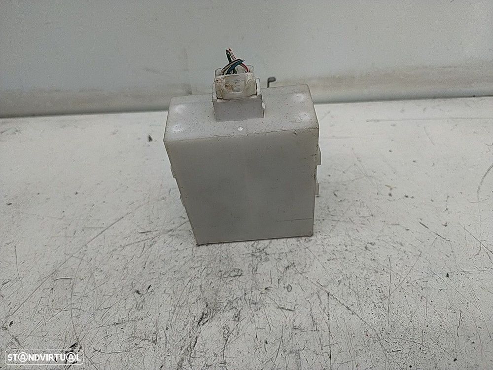 Modulo Fecho Central Toyota Avensis Combi (_T25_) - 3