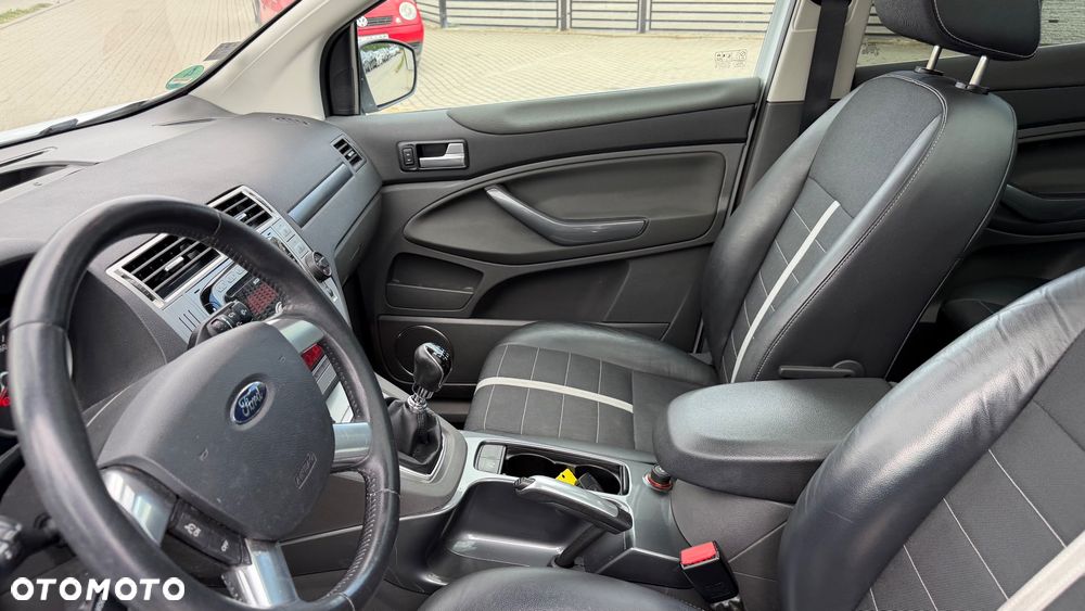 Ford Kuga 2.0 TDCi Titanium - 22
