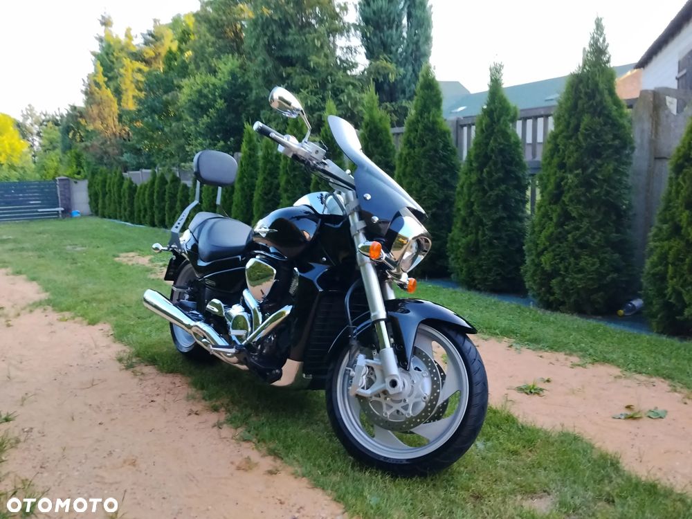 Suzuki Intruder - 5