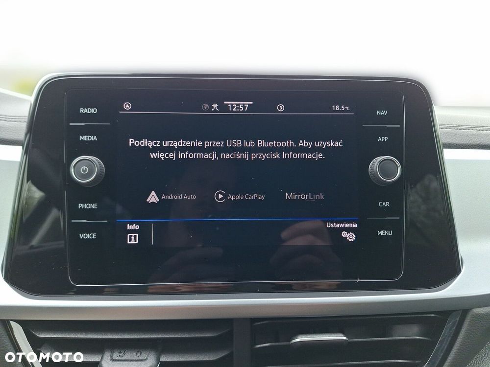 Volkswagen T-Roc - 21