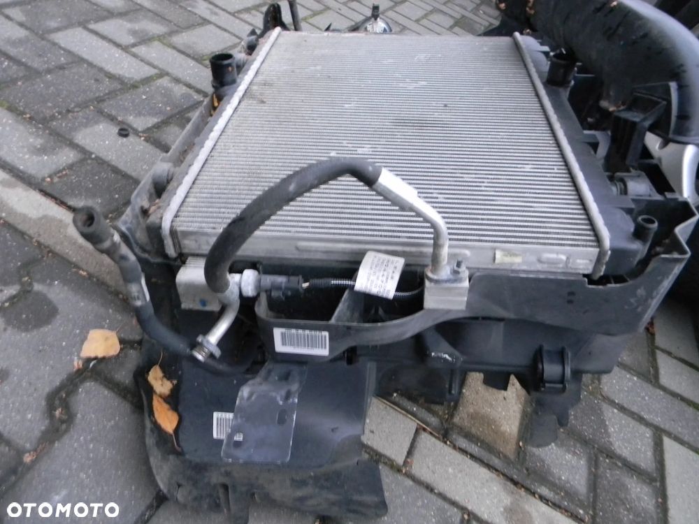 pas przedni wzmocnienie PEUGEOT 407 chłodnica wentylator - 6