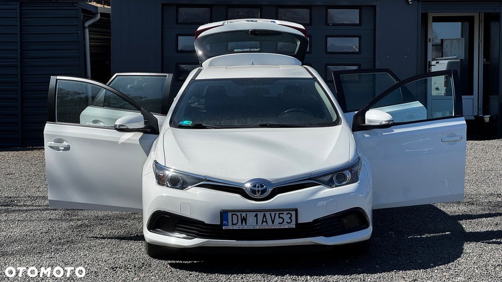 Toyota Auris - 10