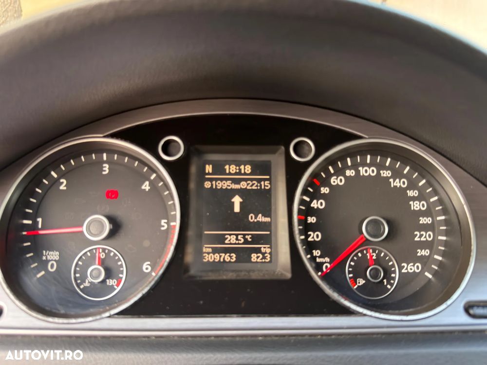 Volkswagen Passat - 29