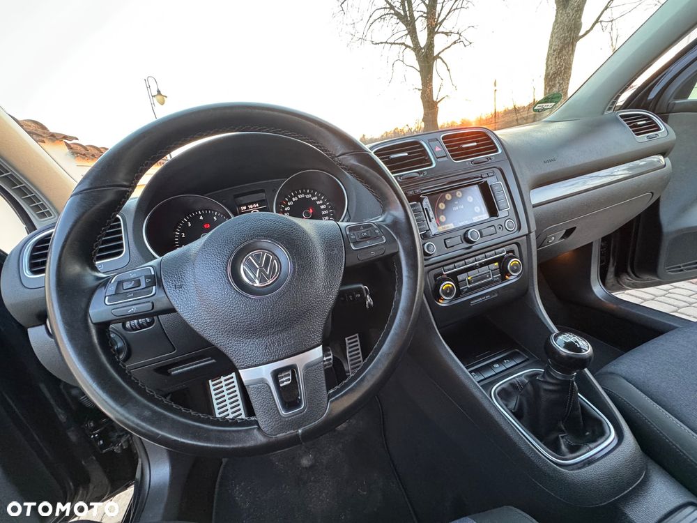 Volkswagen Golf - 11