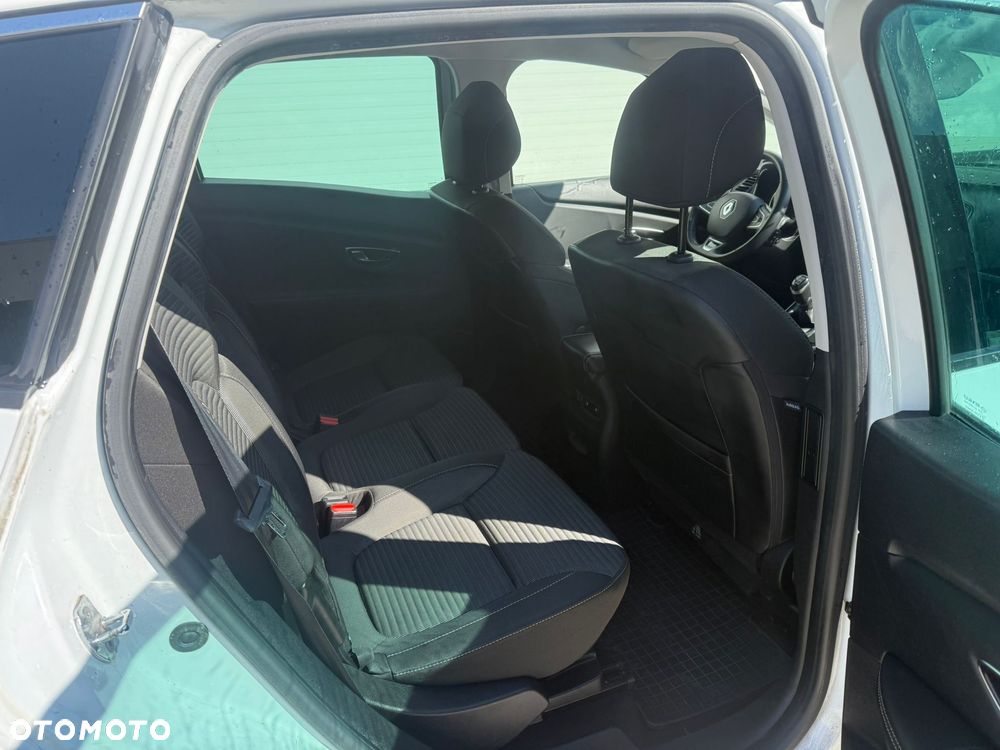 Renault Scenic - 5