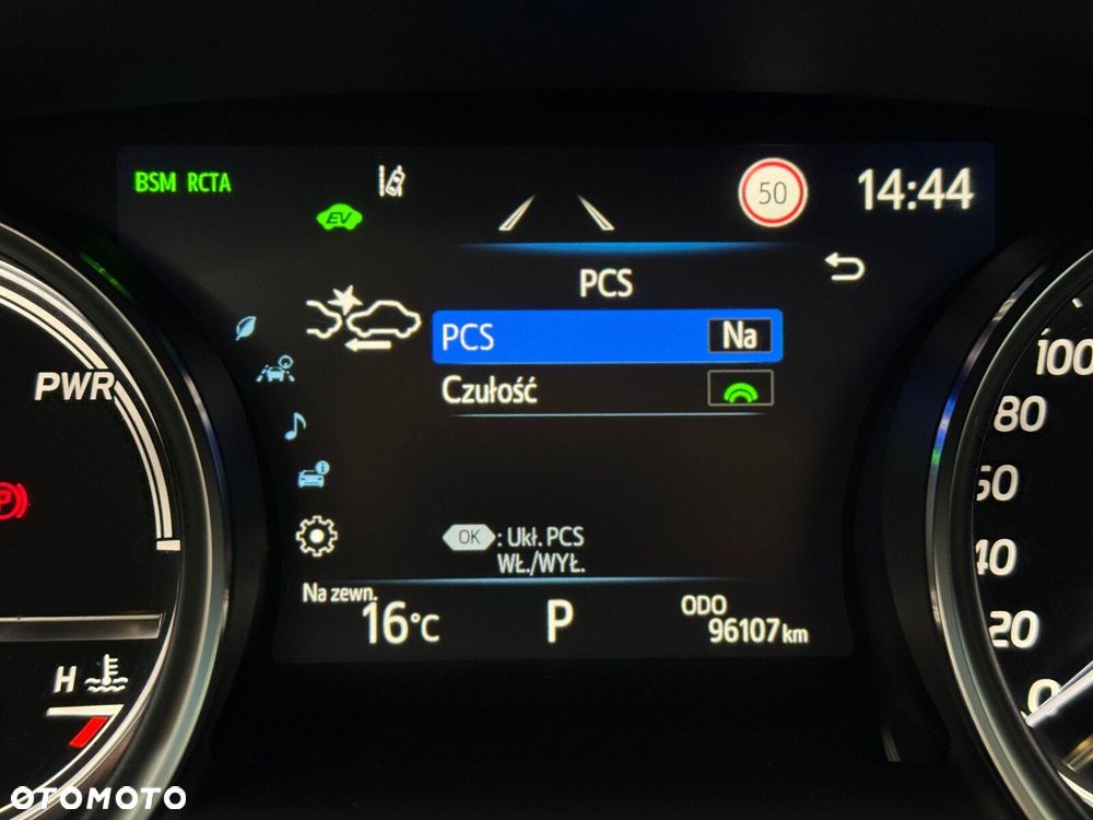 Toyota Camry 2.5 Hybrid Executive CVT - 34