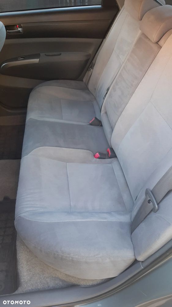 Toyota Prius 1.5 VVT-i Sol - 11