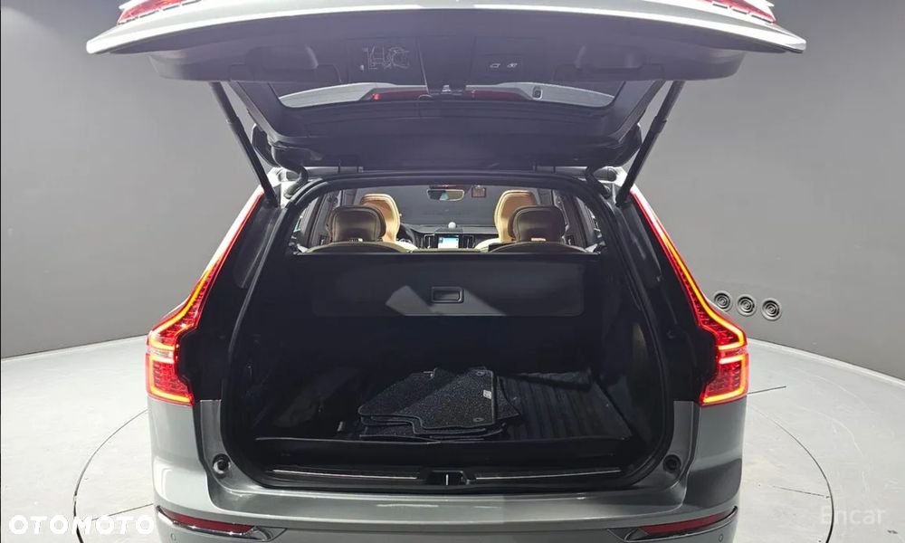 Volvo XC 60 D5 SCR AWD Inscription - 16