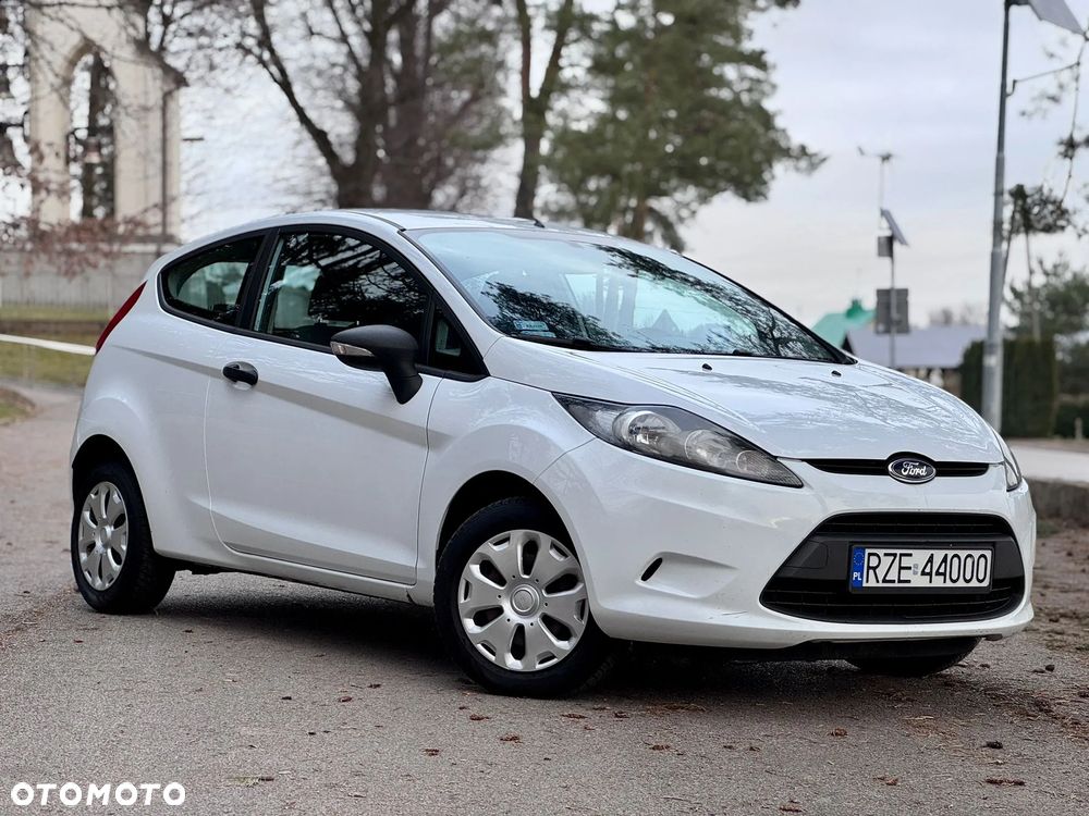Ford Fiesta 1.4 TDCi Ambiente - 4
