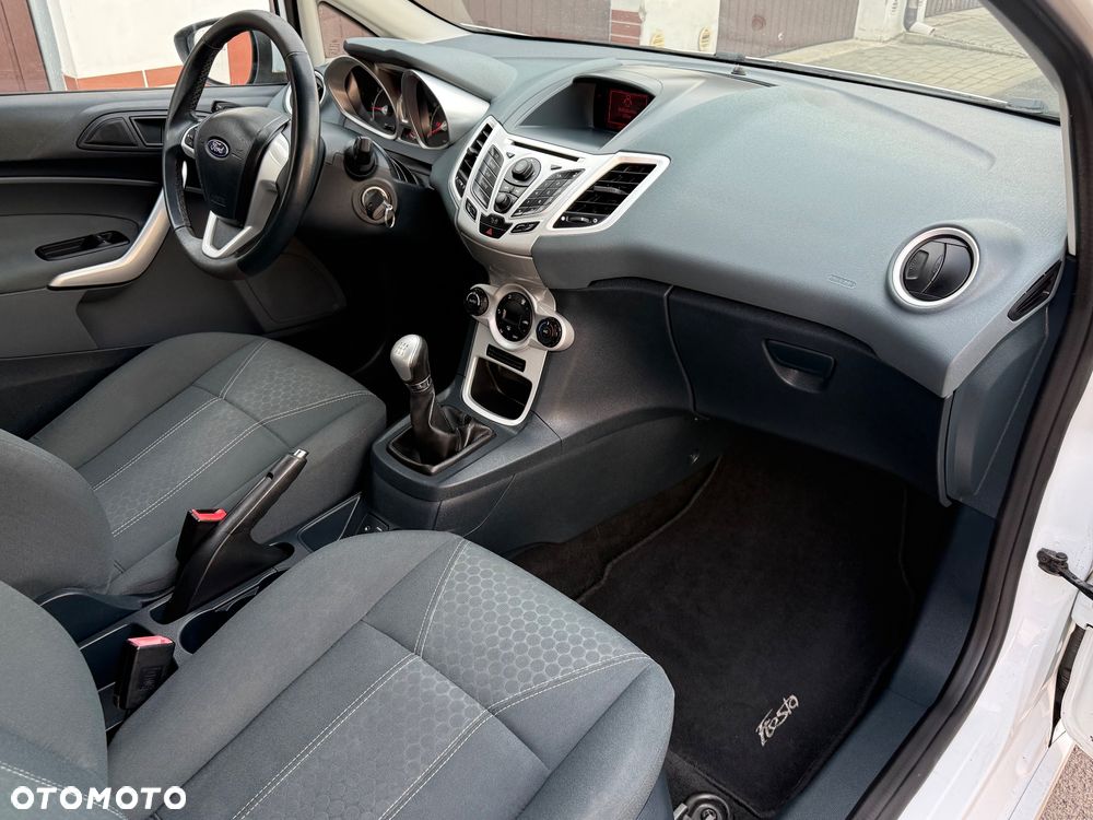 Ford Fiesta 1.25 Titanium - 14