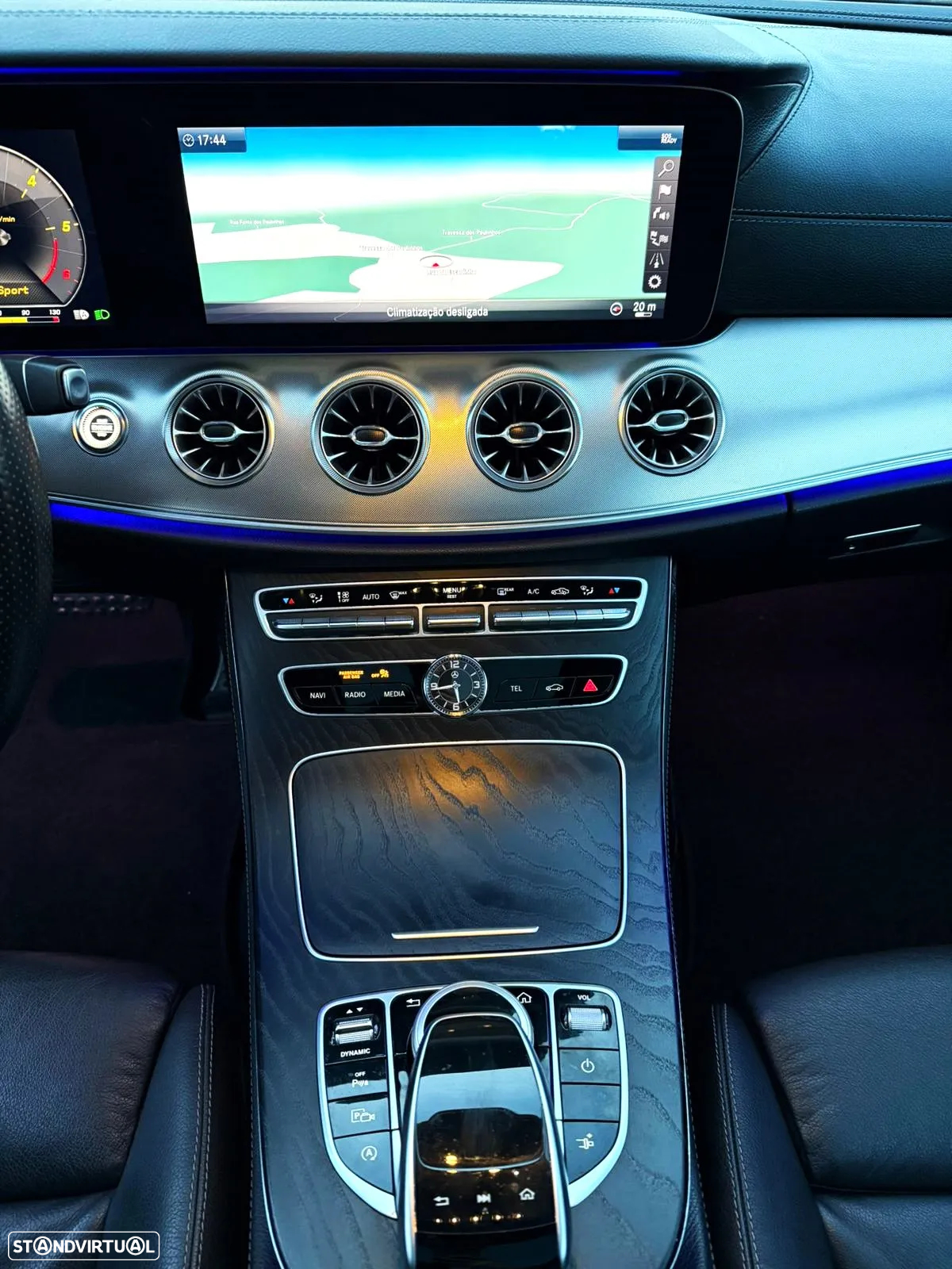 Mercedes-Benz E 220 d Coupe 9G-TRONIC AMG Line - 19