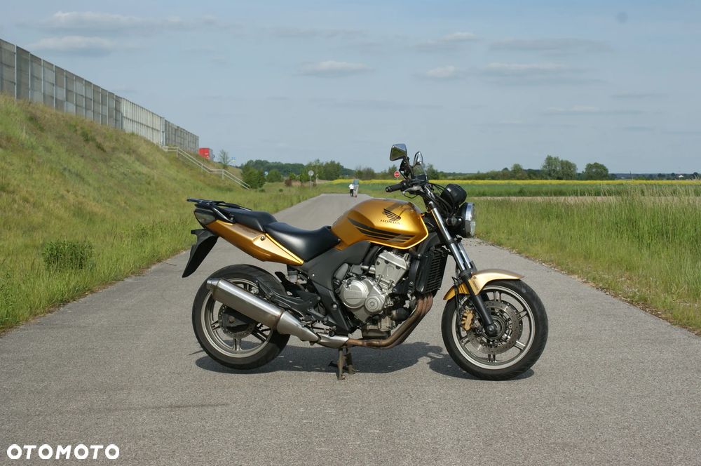 Honda CBF - 1
