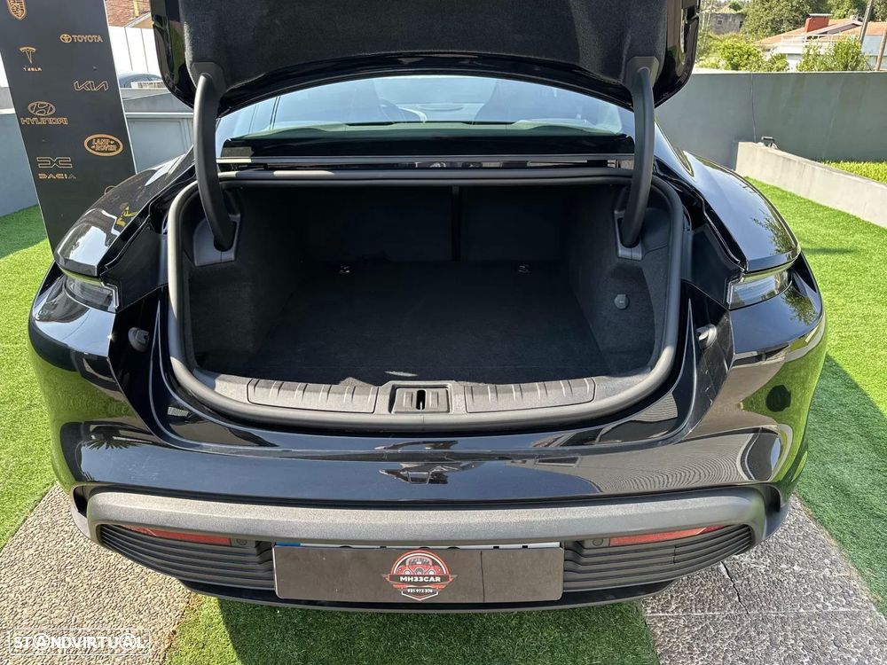 Porsche Taycan Standard - 60