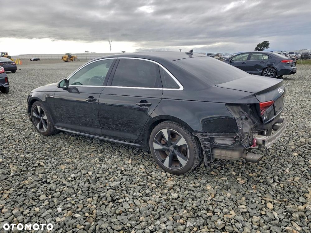 Audi A4 Limousine - 3