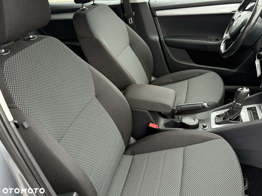 Skoda Octavia - 38