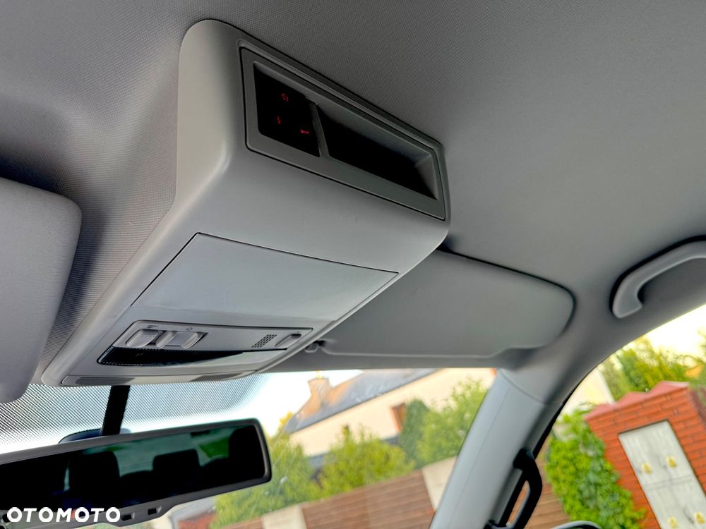 Volkswagen Multivan 2.0 TDI L1 Comfortline - 13