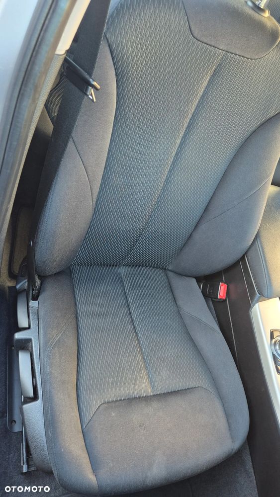 BMW Seria 1 116d DPF - 23