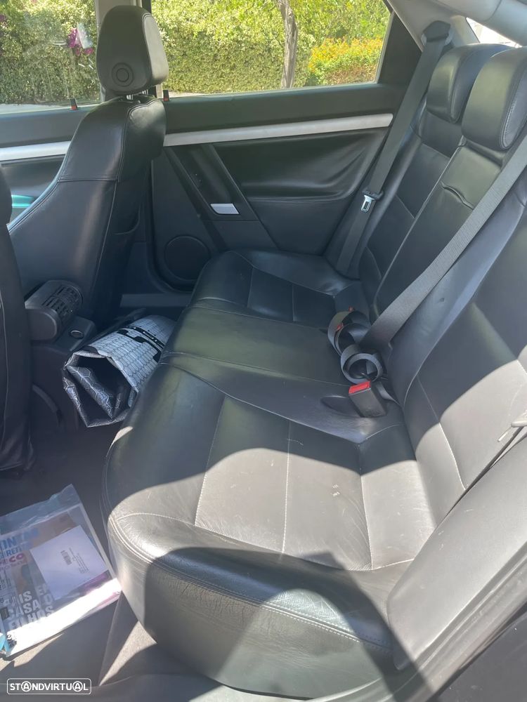 Opel Vectra GTS 2.2 DTi - 11