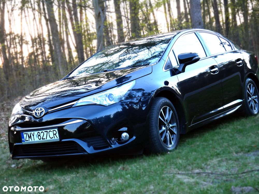 Toyota Avensis 1.8 Premium - 20