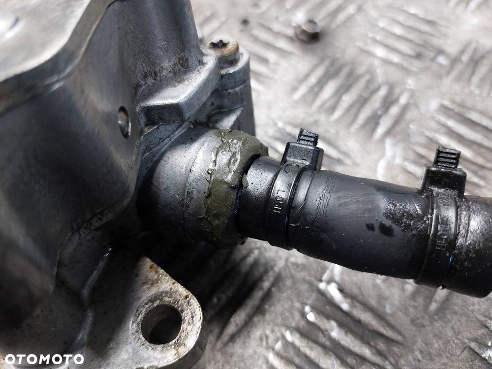 POMPA VACUM VOLKSWAGEN PASSAT B5 1.9 TDI LUK 038145209A - 3