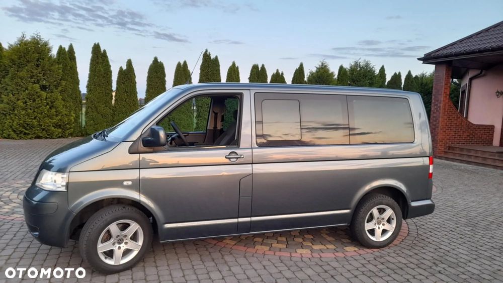 Volkswagen Transporter Caravelle Lang Trendline - 22