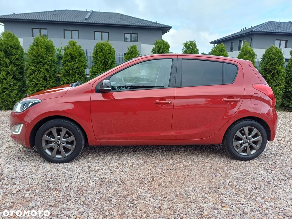 Hyundai i20 1.2 Intro Edition - 21