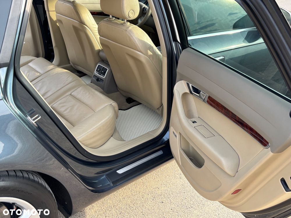 Audi A6 Avant 3.0 TDI tiptronic DPF quattro - 16