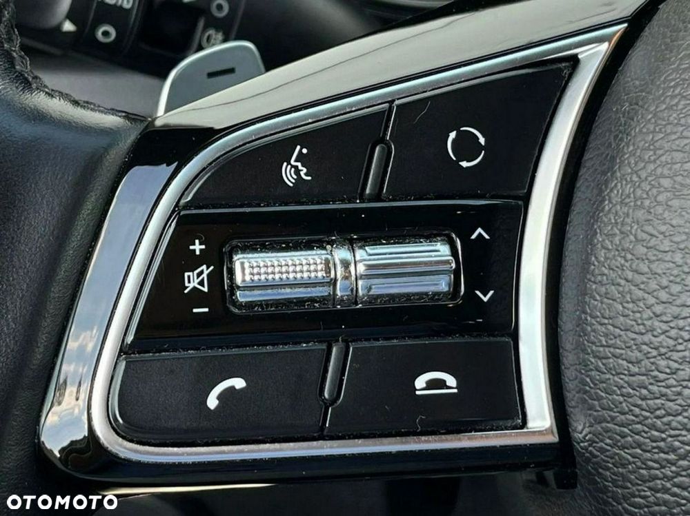 Kia Ceed 1.5 T-GDI Business Line DCT - 23