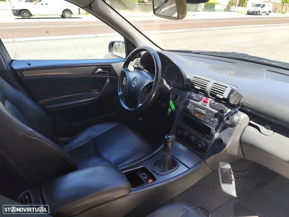 Mercedes-Benz C 220 CDi Avantgarde - 11