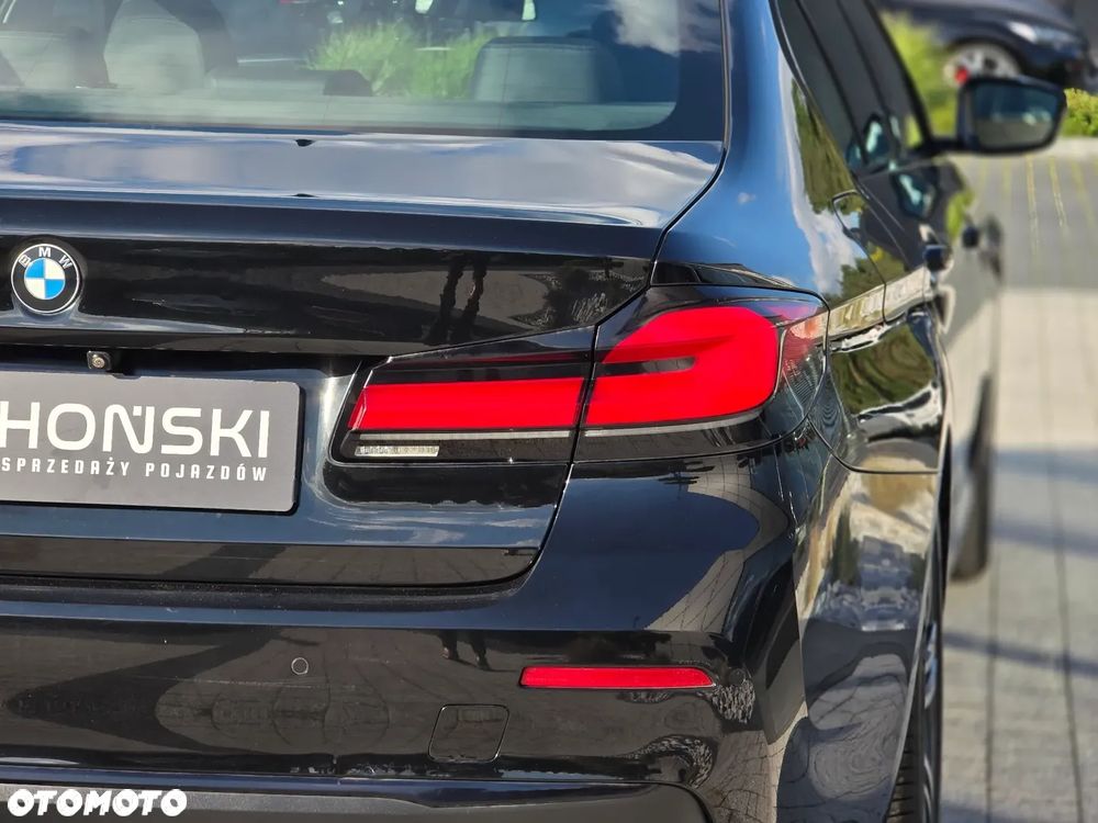 BMW Seria 5 520i GPF Business Edition sport - 11