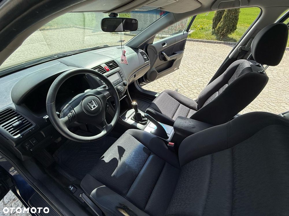 Honda Accord 2.0 Comfort - 12