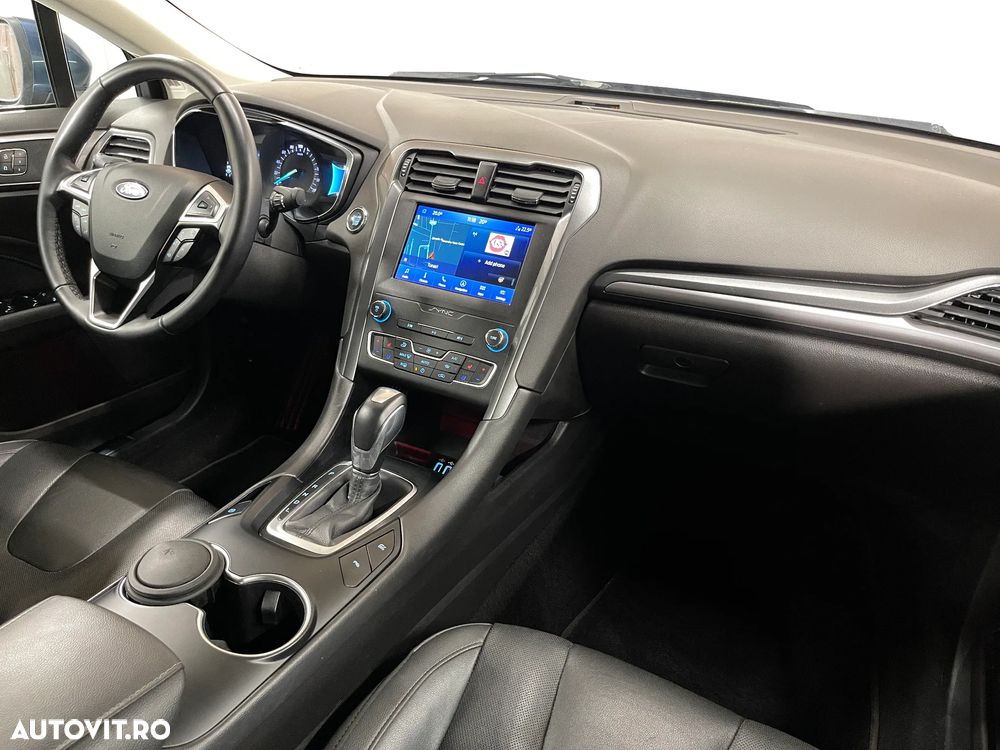 Ford Mondeo 2.0 HEV Titanium - 9