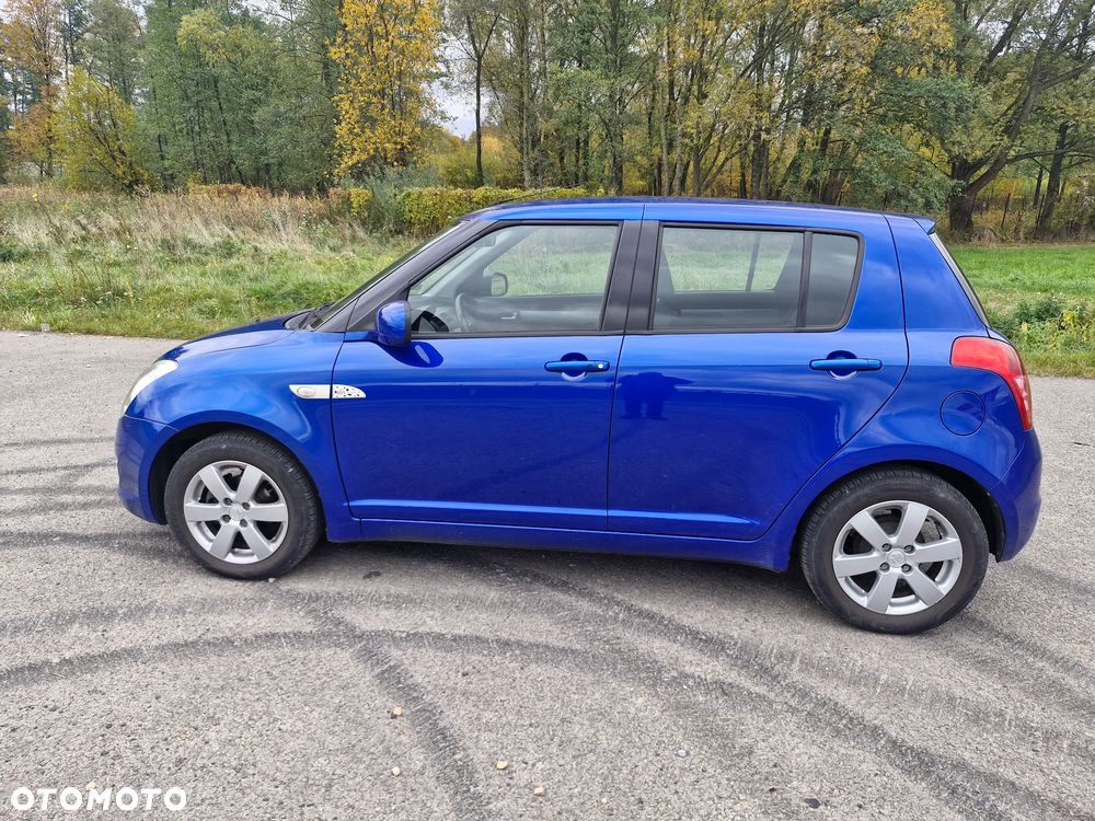Suzuki Swift - 3