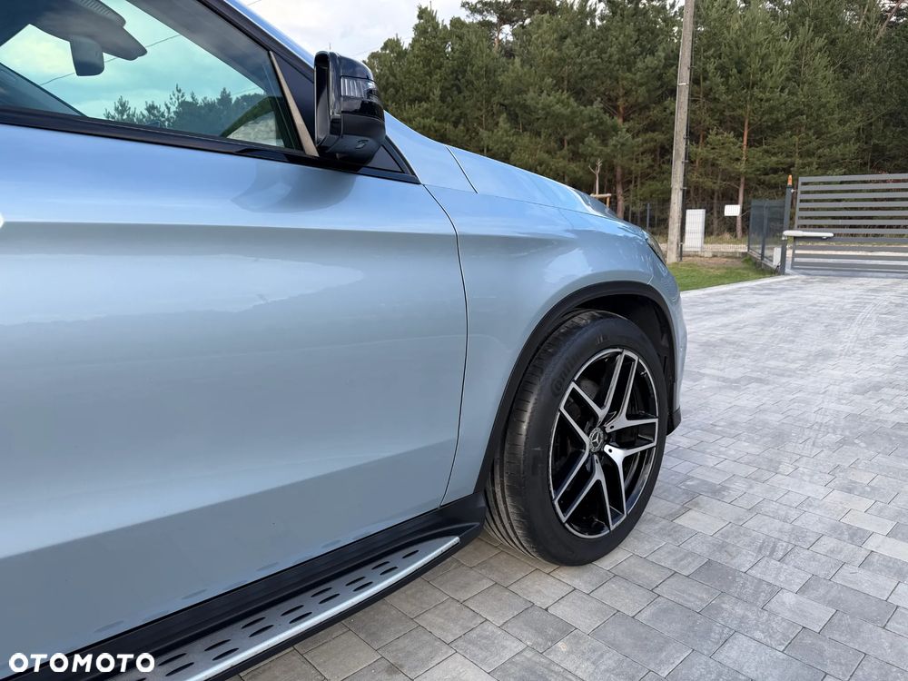 Mercedes-Benz GLE - 11