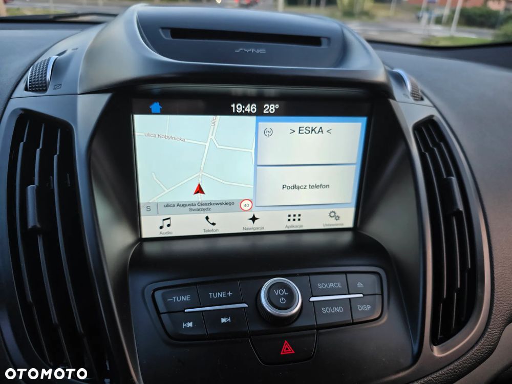 Ford Kuga 1.5 EcoBoost 2x4 Titanium - 21