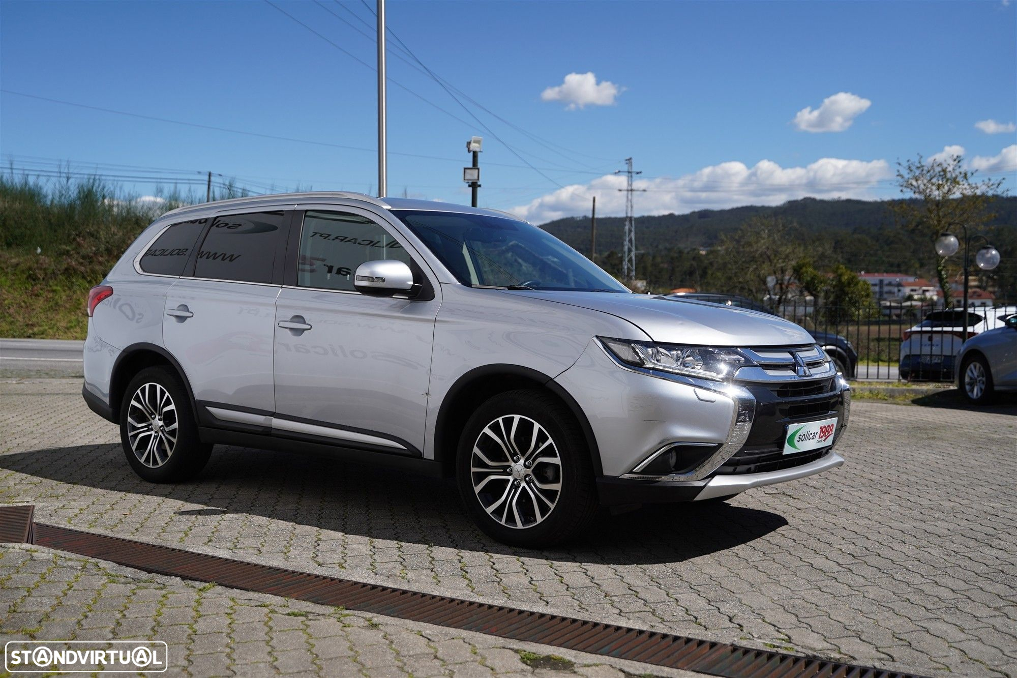 Mitsubishi Outlander 2.2 DI-D Intense - 6