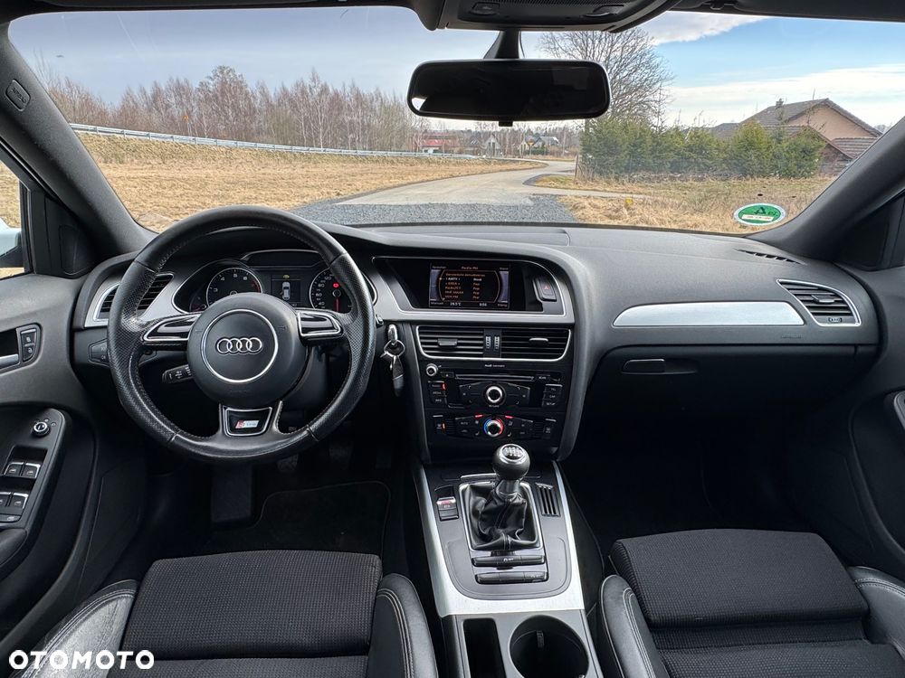 Audi A4 Avant 1.8 TFSI S line Sportpaket - 8